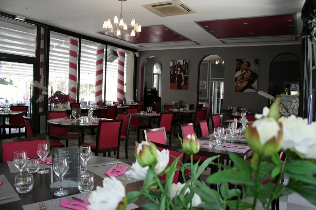 Le Chateau Des Artistes Cannes Exterior photo